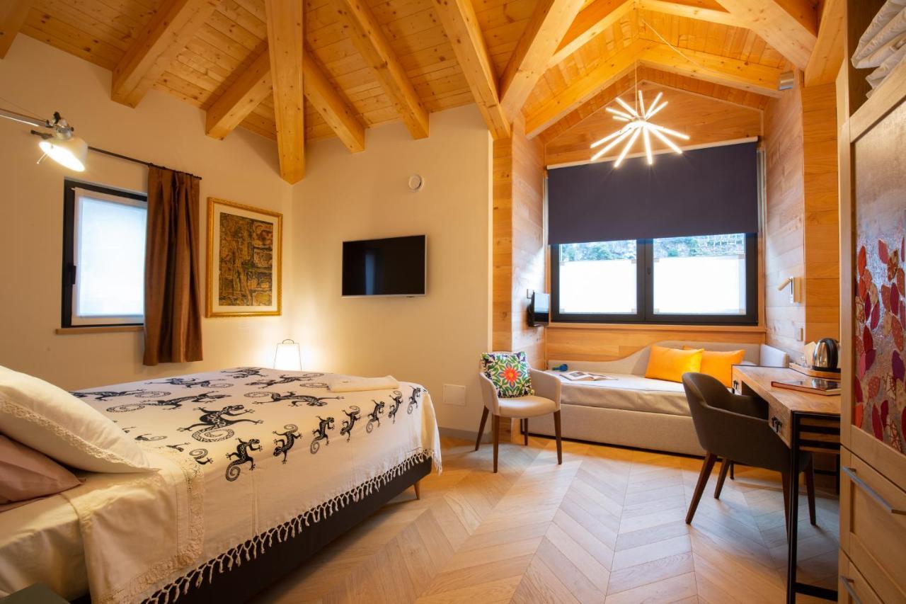 D'Artemisia Chambres D'Hotes Pont-Saint-Martin Bagian luar foto